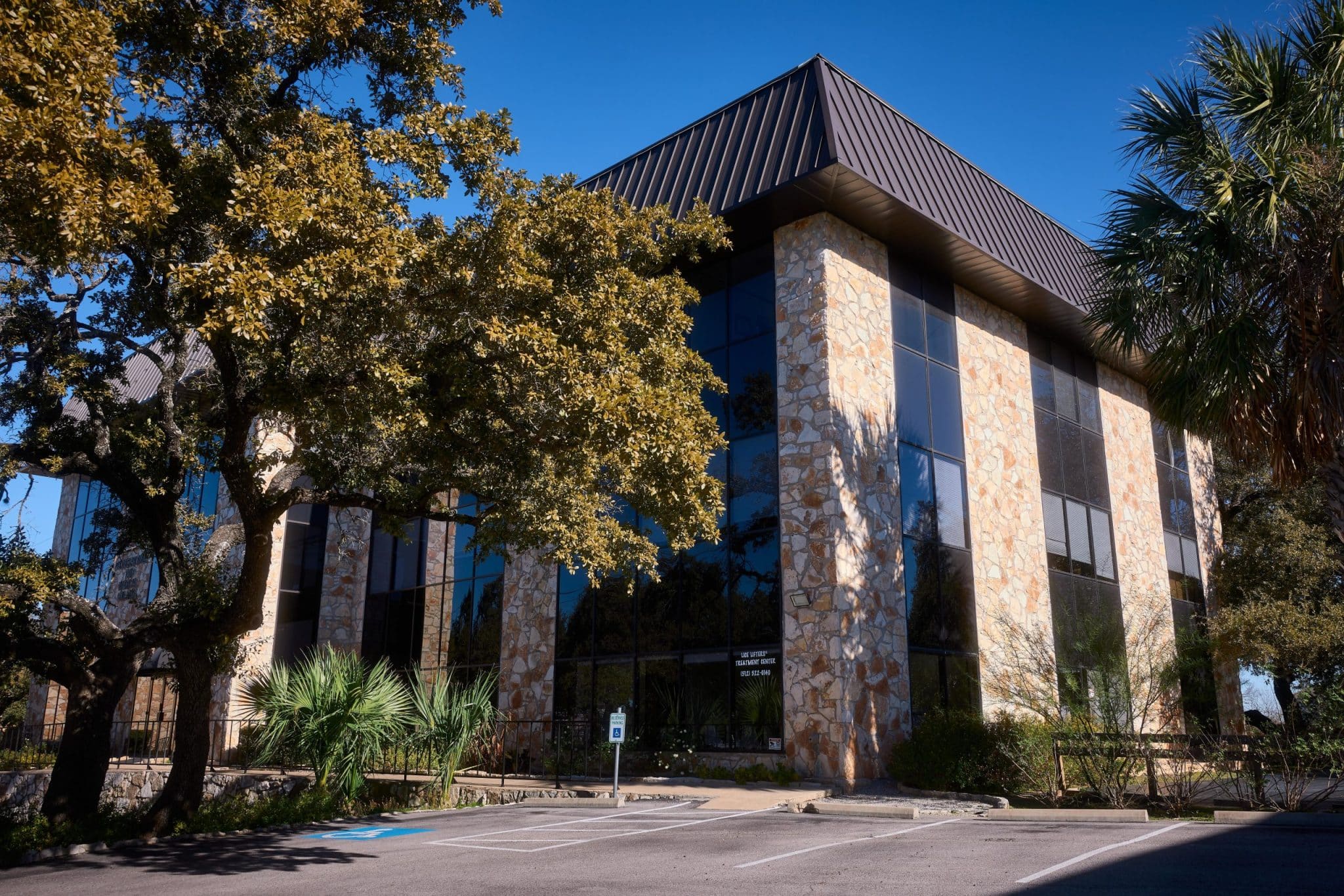 Exterior of the Lice Lifters of Travis County clinic building in Austin, Texas