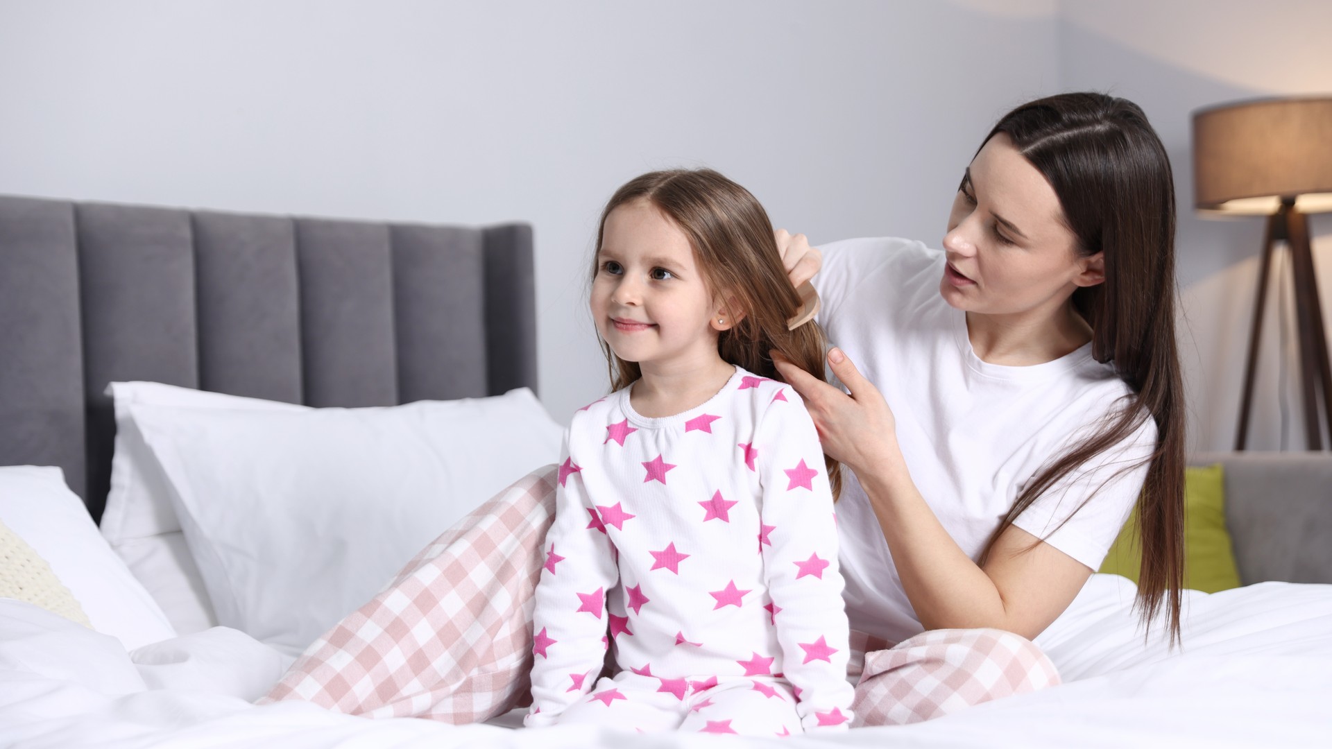 How Do You Get Dead Lice Out of Your Child’s Hair?